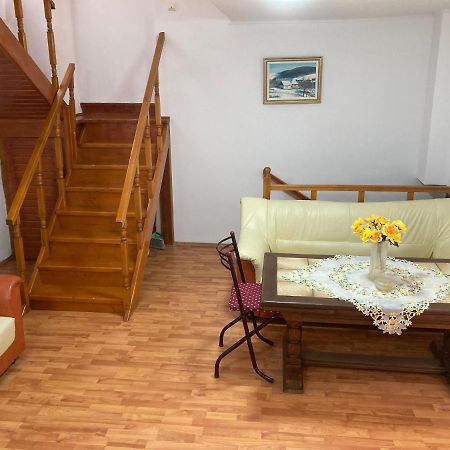 Ultracentral Apartment Near Moscovitz Palace Oradea Εξωτερικό φωτογραφία
